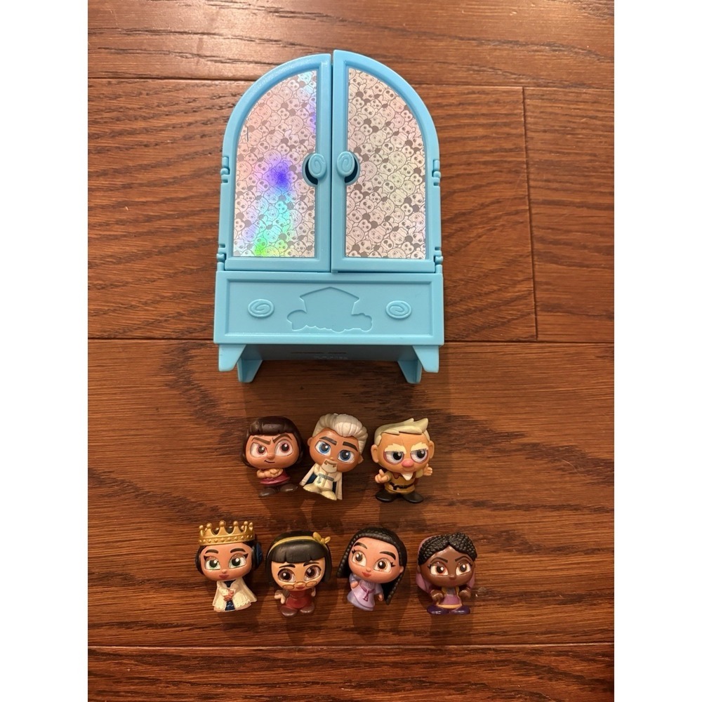 DISNEY WISH 2024 DOORABLES 7 FIGURES FROM THE WISH MYSTERY BOX COLLECTION